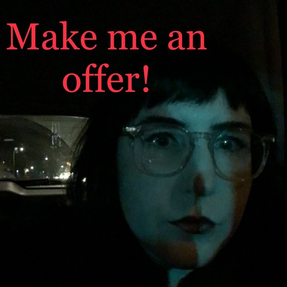 Meet your Posher, Whitney - Picture 2 of 2